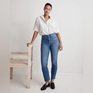 Madewell Curvy Stovepipe Jeans in Leaside Wash